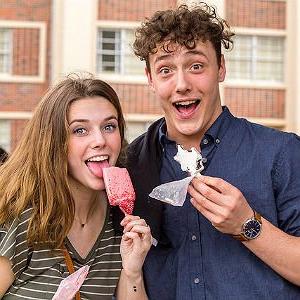 marketing program students enjoying frozen treats at HSU event